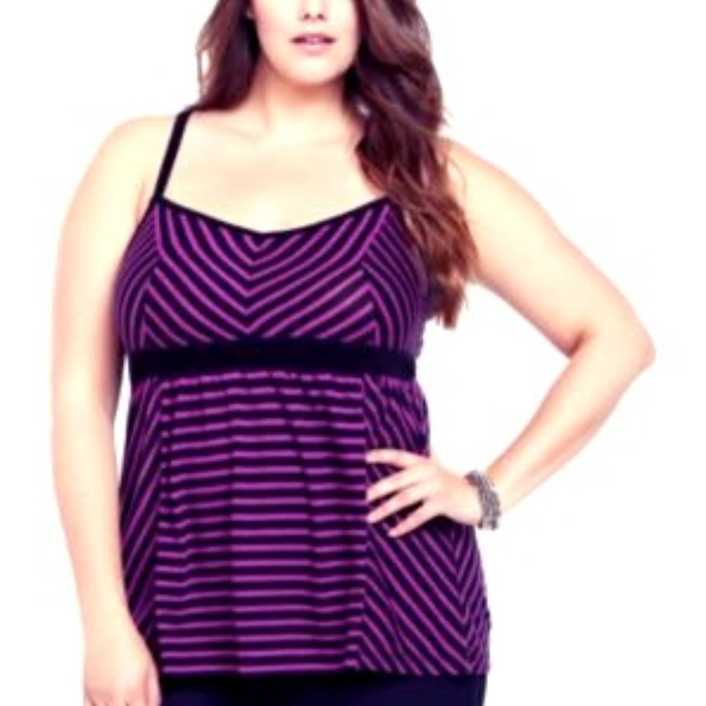 Torrid tank in excellent used condition